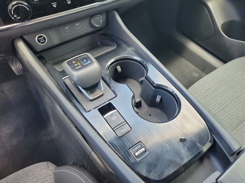 Certified 2021 Nissan Rogue S FWD image 21