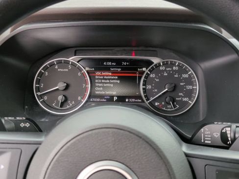 Used 2023 Nissan Rogue S AWD/4WD image 16
