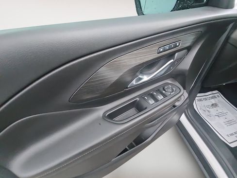 Used 2019 GMC Terrain SLT w/ Preferred Package AWD/4WD image 10
