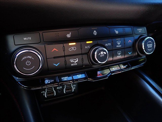 Used 2025 Dodge Durango GT AWD/4WD image 17