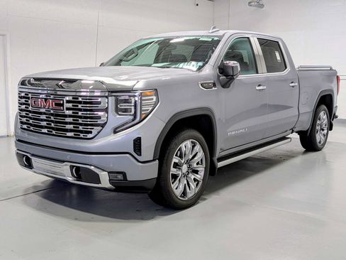 Certified 2025 GMC Sierra 1500 Denali w/ Denali Reserve Package AWD/4WD image 1