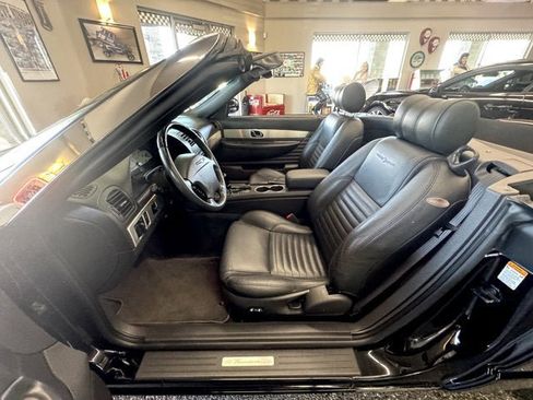 Used 2002 Ford Thunderbird image 9