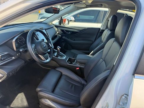 Used 2021 Subaru Outback Limited image 11