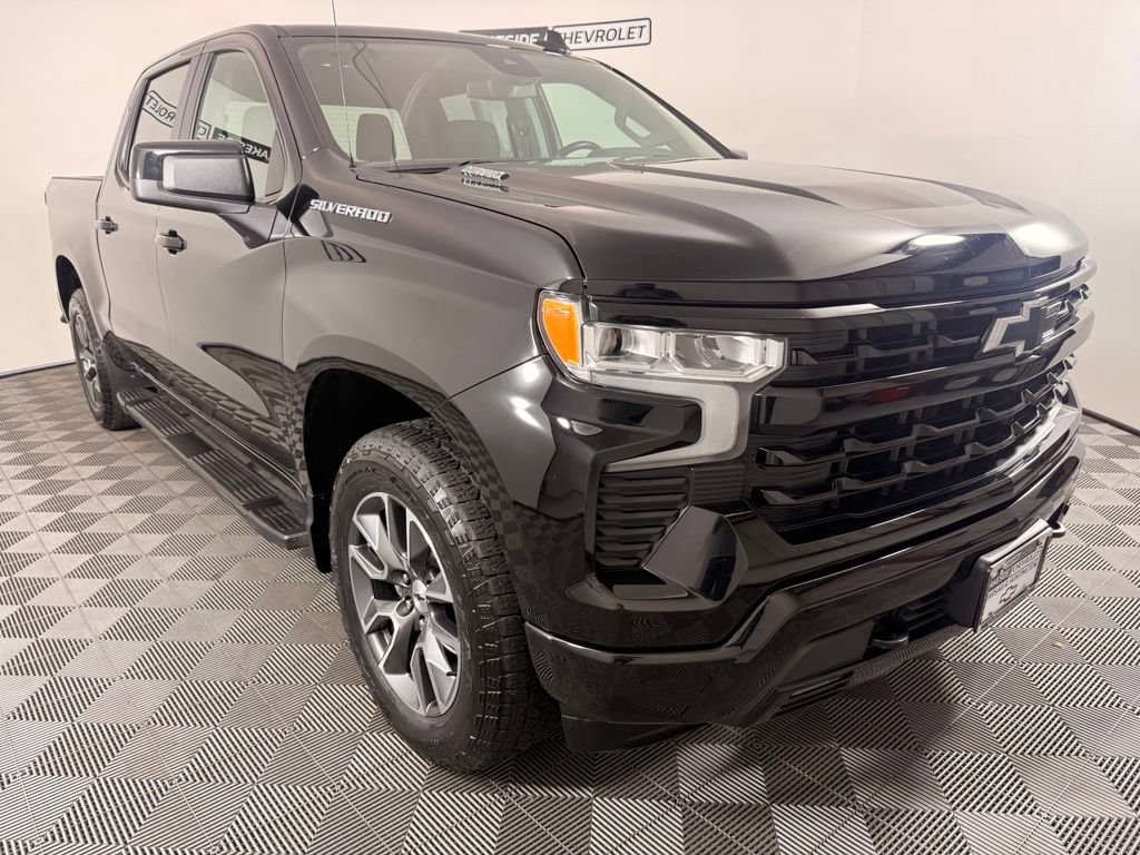Used 2024 Chevrolet Silverado 1500 RST AWD/4WD image 8