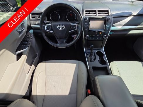 Certified 2017 Toyota Camry SE w/ Moonroof Package FWD image 6
