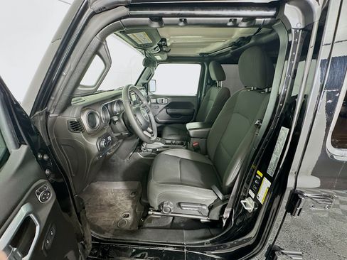 Used 2023 Jeep Wrangler Unlimited AWD/4WD image 13