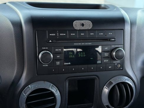 Used 2012 Jeep Wrangler Sport image 6