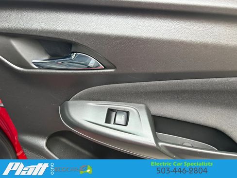 Used 2023 Chevrolet Bolt EUV LT w/ Driver Confidence Package FWD image 37