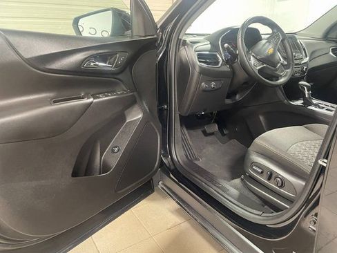 Used 2024 Chevrolet Equinox LT image 10