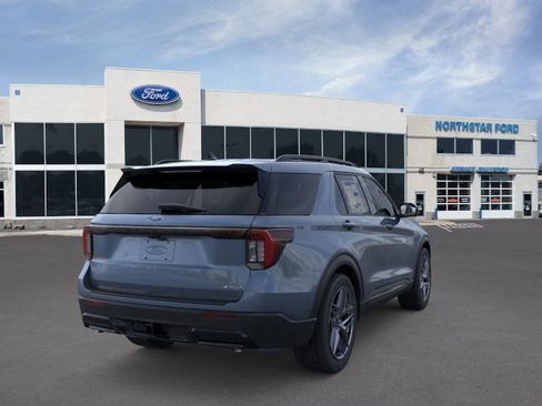 New 2026 Ford Explorer ST-Line w/ ST-Line Street Pack image 8