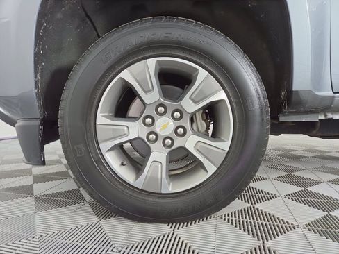 Used 2018 Chevrolet Colorado Z71 AWD/4WD image 16