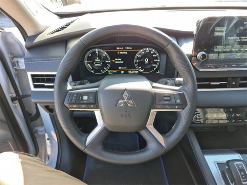 Used 2024 Mitsubishi Outlander 4WD Plug-In Hybrid image 54