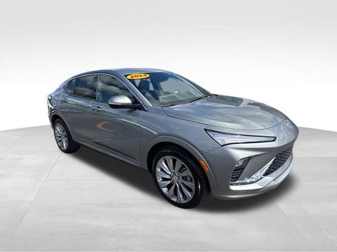 Used 2024 Buick Envista Avenir image 3