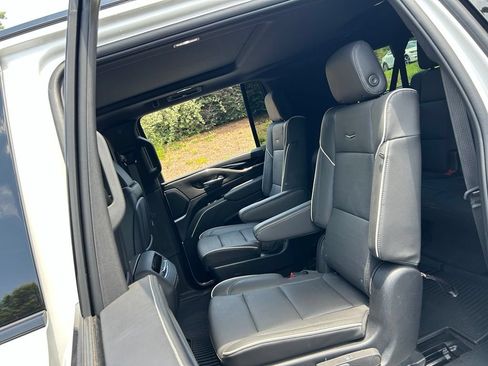 Used 2024 Cadillac Escalade ESV Sport w/ LPO, ONYX Package AWD/4WD image 42