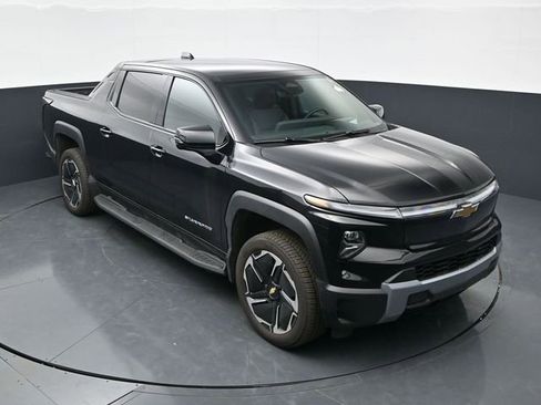 New 2026 Chevrolet Silverado EV LT AWD/4WD image 33