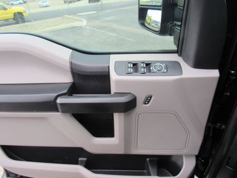 Used 2019 Ford F350 XL w/ STX Appearance Package AWD/4WD image 16