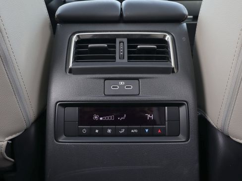 Certified 2024 MAZDA CX-90 Plug-In Hybrid w/ Premium Plus image 24