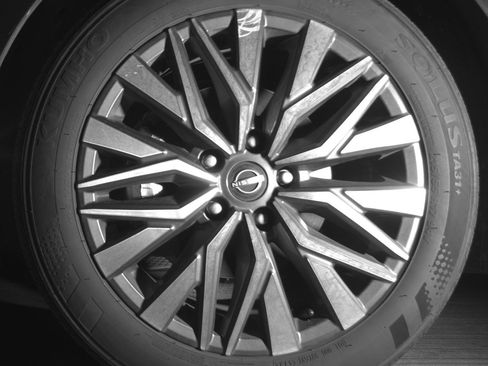 Used 2025 Nissan Altima 2.5 SV image 12