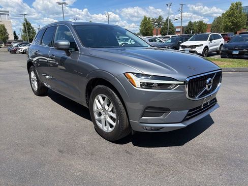 Used 2021 Volvo XC60 T5 Momentum AWD/4WD image 5