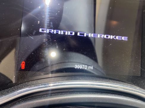 Used 2018 Jeep Grand Cherokee Limited AWD/4WD image 41