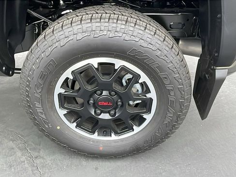 New 2026 Toyota Tacoma TRD Off-Road AWD/4WD image 32