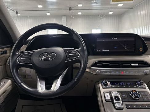 Used 2021 Hyundai Palisade Limited image 11