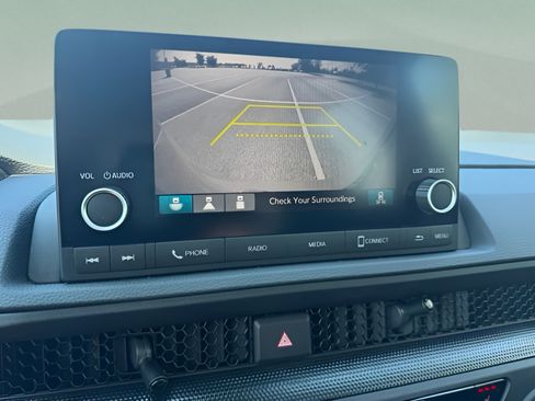 Used 2024 Honda CR-V EX image 17