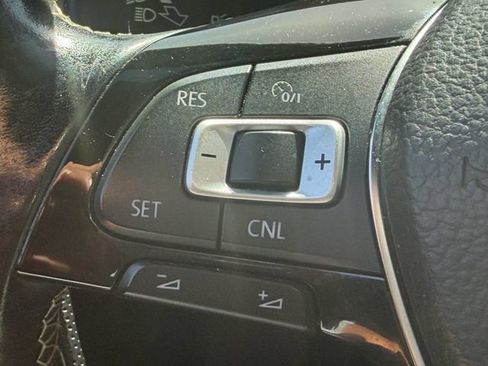 Used 2016 Volkswagen Jetta Sport FWD image 26