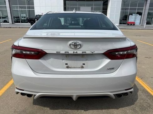 Used 2024 Toyota Camry XSE FWD image 4
