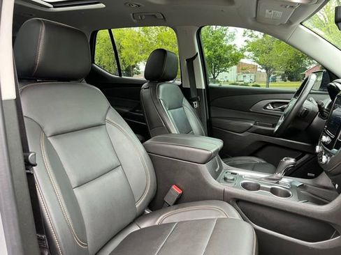 Used 2020 Chevrolet Traverse Premier w/ Redline Edition AWD/4WD image 23