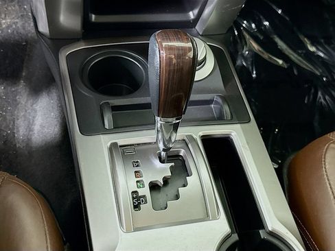 Used 2016 Toyota 4Runner Limited AWD/4WD image 10