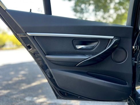 Used 2018 BMW 330i xDrive Sedan image 16