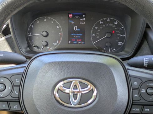 Used 2023 Toyota Corolla LE w/ Carpet Mat Package (TMS) FWD image 28
