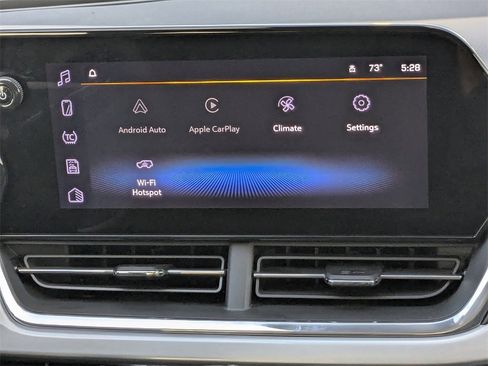 Certified 2025 Chevrolet Trax LT image 19