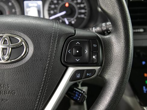 Used 2018 Toyota Sienna LE AWD/4WD image 26
