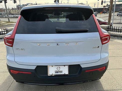 New 2026 Volvo XC40 B5 Plus w/ Protection Package Premier AWD/4WD image 9
