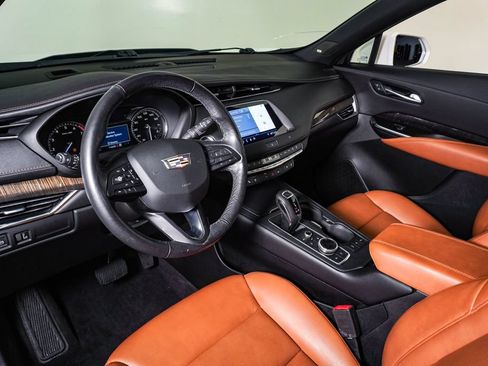 Used 2019 Cadillac XT4 Premium Luxury AWD/4WD image 18