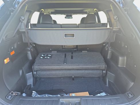 New 2026 Nissan Rogue Platinum AWD/4WD image 12