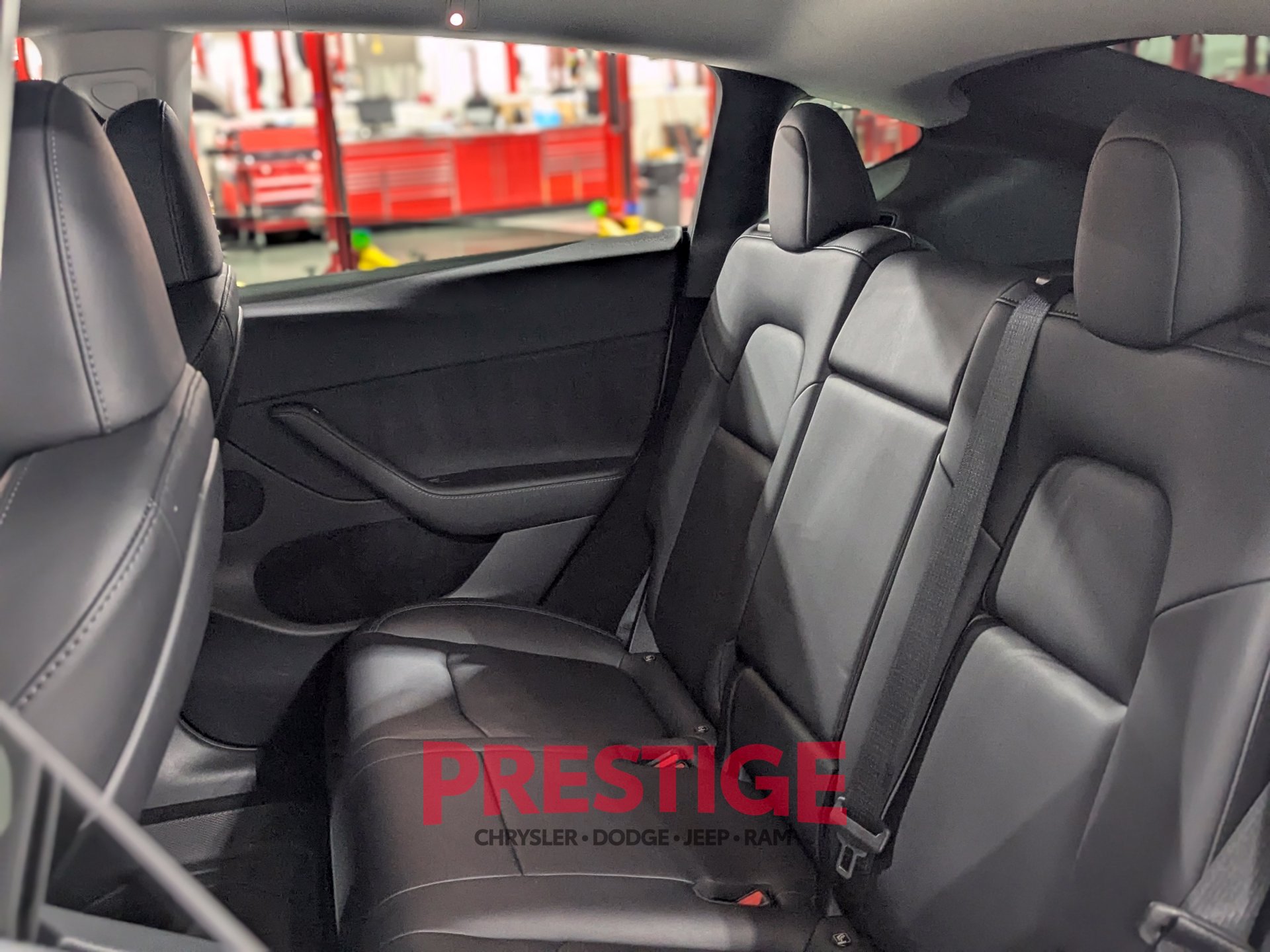 Used 2023 Tesla Model Y Performance AWD/4WD image 30