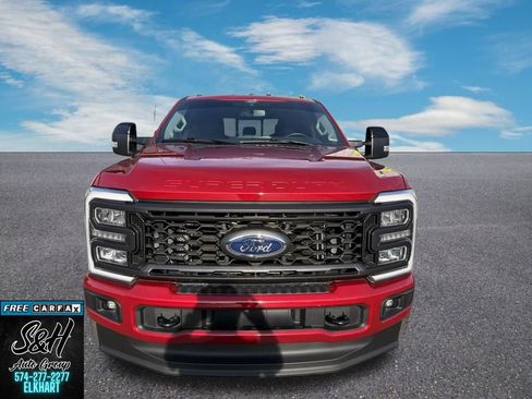 Used 2024 Ford F250 Lariat w/ Sport Appearance Package AWD/4WD image 3