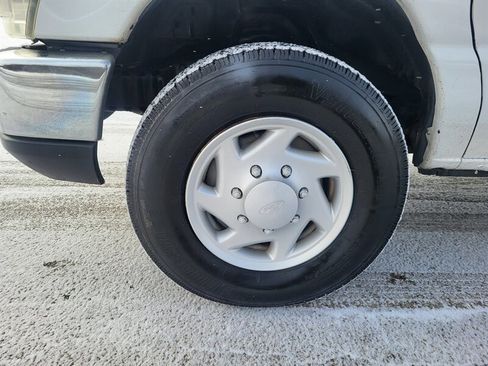 Used 2008 Ford E-350 and Econoline 350 Super Duty image 24