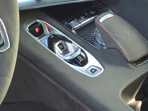 Used 2022 Chevrolet Corvette Stingray Premium Cpe w/ Z51 Performance Package image 24