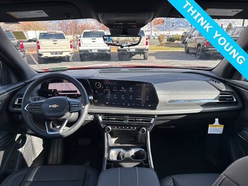 New 2026 Chevrolet Traverse LT w/ Sun and Wheel Package image 13