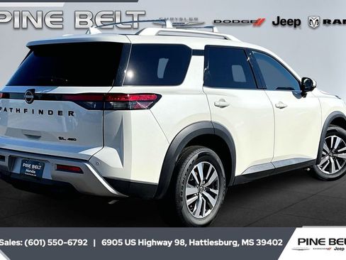 Used 2023 Nissan Pathfinder SL w/ Lighting Package (N92) image 11