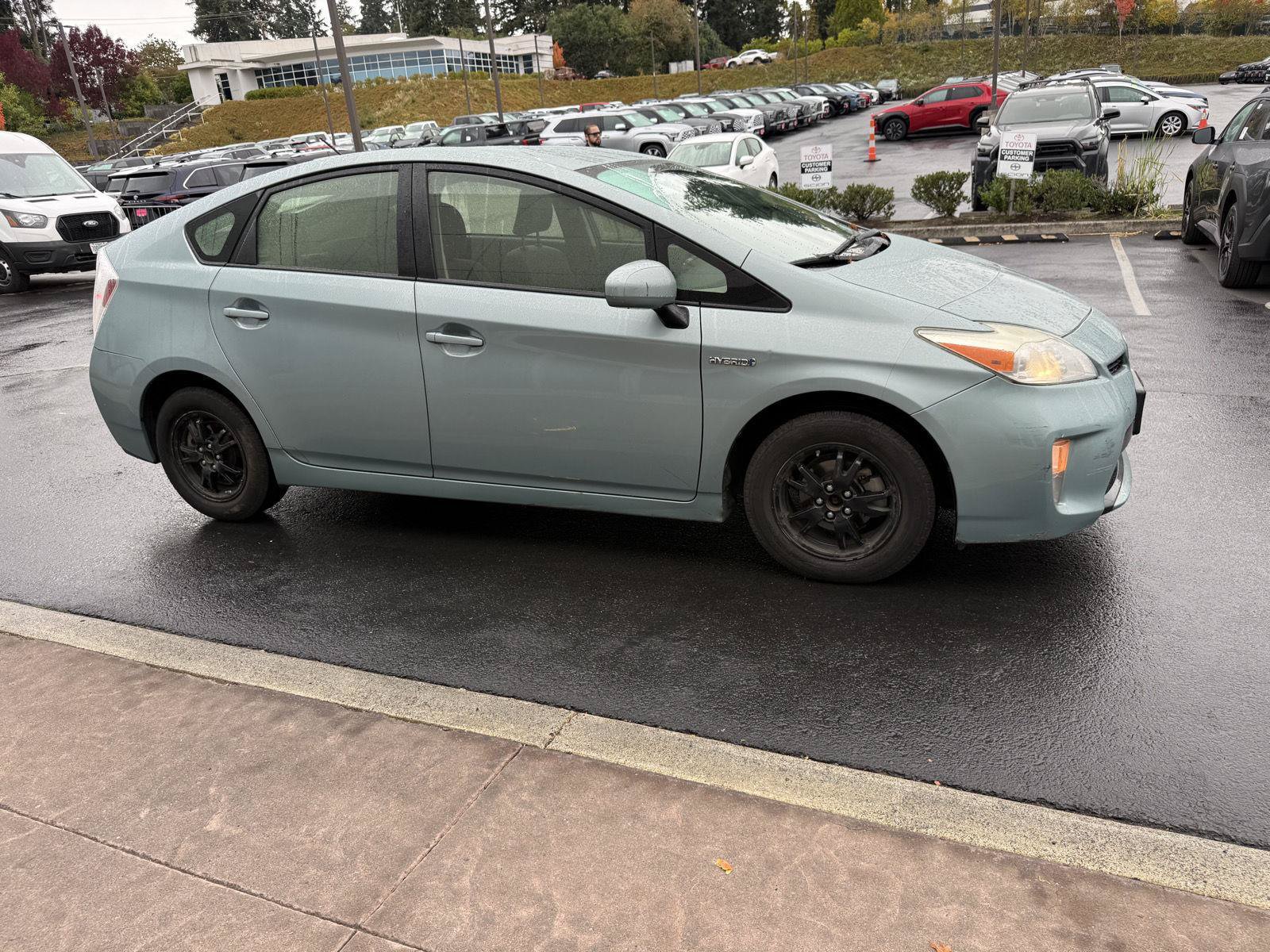 Used 2013 Toyota Prius Two FWD image 6