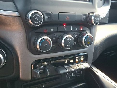Used 2019 RAM 1500 Big Horn AWD/4WD image 19