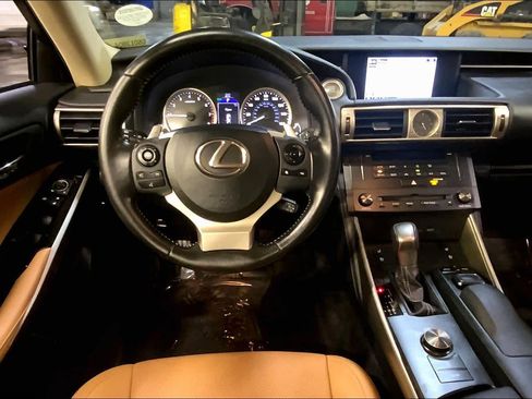 Used 2016 Lexus IS 300 AWD image 5