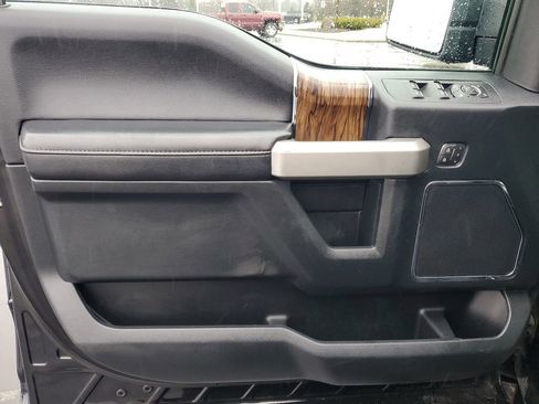 Used 2020 Ford F150 Lariat image 25