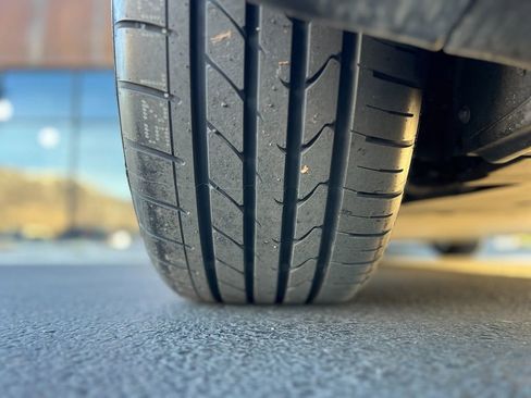 Used 2022 Tesla Model X image 31