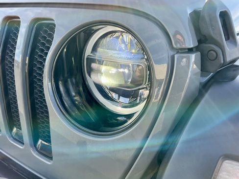 Used 2022 Jeep Wrangler Unlimited Sport image 10